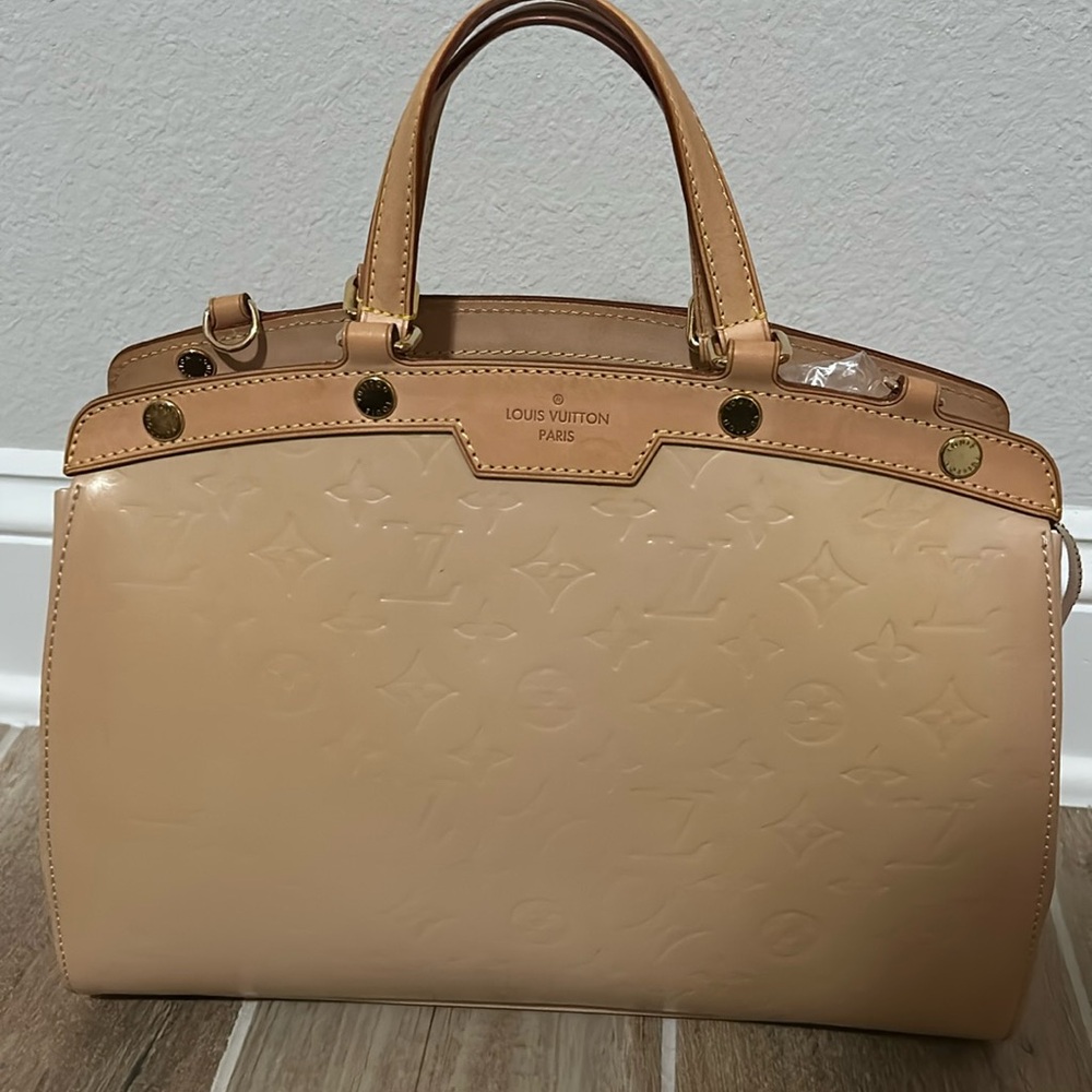 Brea Patent Leather Shoulder Handbag